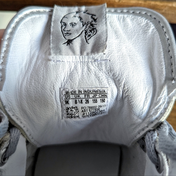 Adidas x Jeremy Scott Wings Metal Model sneakers in Silver, size 9 toddler - Picture 10 of 14